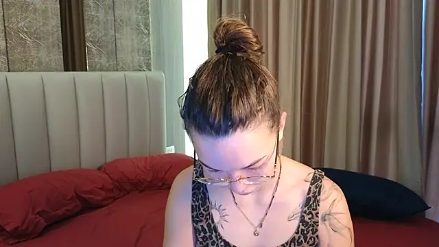 SusannJohnson online show from 05/17/26, 12:08