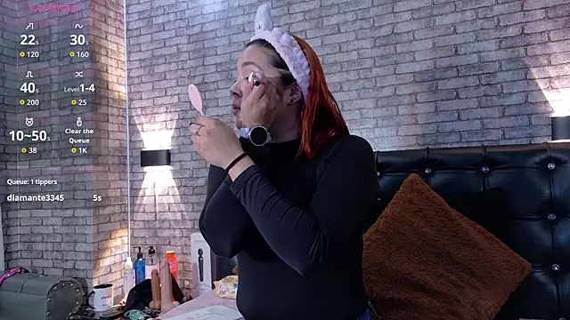 Sophie new25 online show from 03/11/26, 12:55