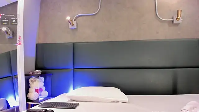 LissMonroe online show from 04/06/26, 10:49