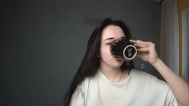 Eva Gloryy online show from 01/31/25, 08:54