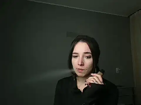 Eva Gloryy online show from 02/25/25, 08:19