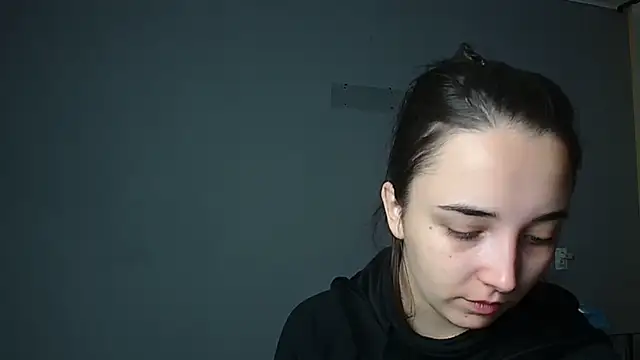 Eva Gloryy online show from 10/02/25, 03:08