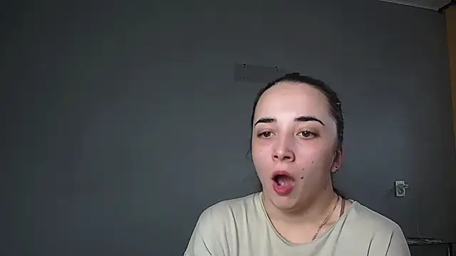 Eva Gloryy online show from 03/28/26, 12:16