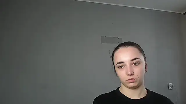 Eva Gloryy online show from 04/14/26, 09:26