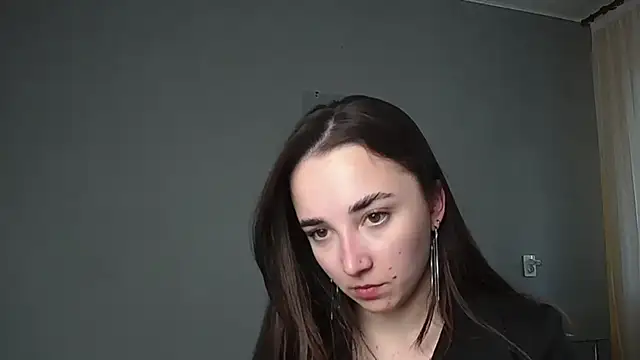 Eva Gloryy online show from 05/04/26, 04:03