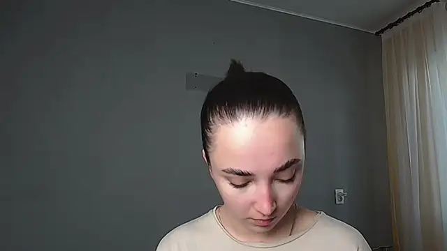 Eva Gloryy online show from 05/06/26, 07:24
