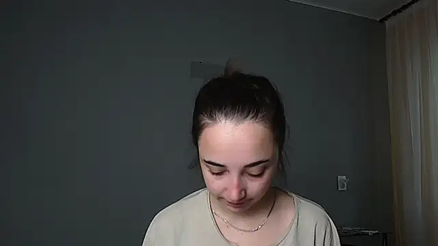 Eva Gloryy online show from 05/13/26, 10:45