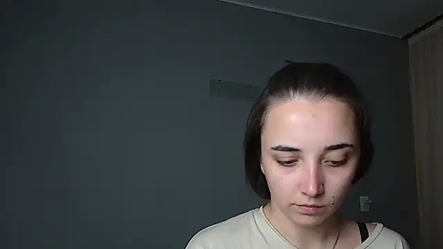Eva Gloryy online show from 05/15/26, 10:28