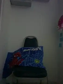 Snapshot of chanentino2 chatting on 01/27/25, 09:33 chanentino2 online show from 01/27/25, 09:33