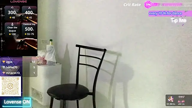 Snapshot of chanentino2 chatting on 11/22/25, 05:56 chanentino2 online show from 11/22/25, 05:56