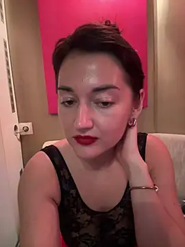 sweetflowers69 online show from 03/22/25, 10:48