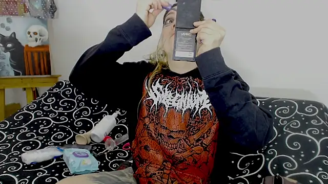 sharonnleon online show from 10/16/25, 09:05