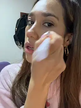 zoe storm online show from 01/27/25, 12:22