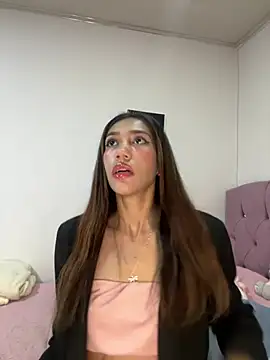 zoe storm online show from 02/20/25, 04:07