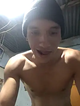 Snapshot of pitochu112 chatting on 03/12/26, 04:40 pitochu112 online show from 03/12/26, 04:40