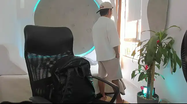 tattokoi online show from 03/08/25, 07:31