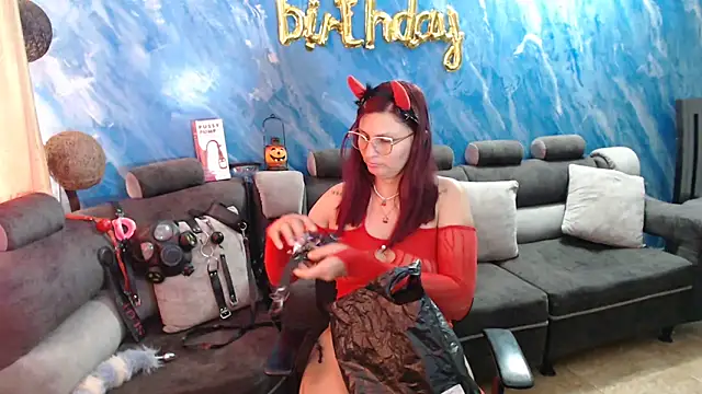 sachaclinford online show from 10/28/25, 08:11