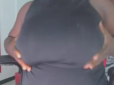 Lola Honney online show from 04/11/26, 11:03