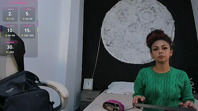 Snapshot of DalayMoore chatting on 10/12/25, 07:46 DalayMoore online show from 10/12/25, 07:46