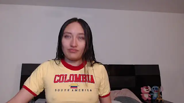 Snapshot of Elsa-bad chatting on 02/05/25, 12:31 Elsa-bad online show from 02/05/25, 12:31