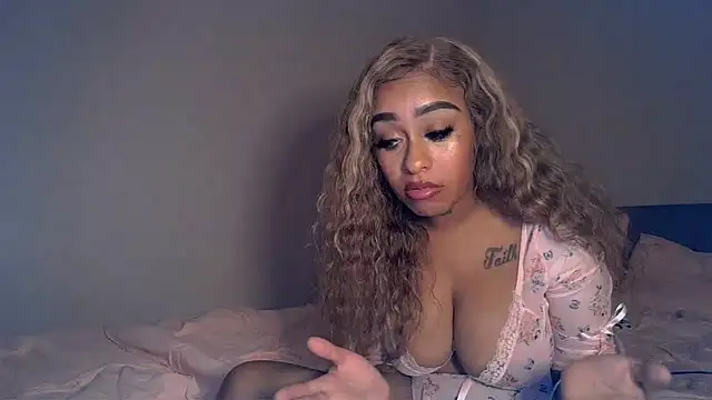 hazelbaby8880 online show from 01/23/25, 09:29