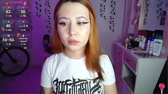 Snapshot of _codeline chatting on 11/09/25, 04:55 codeline online show from 11/09/25, 04:55