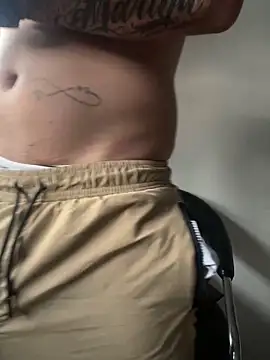 Snapshot of Lliam_2 chatting on 01/24/25, 10:51 Lliam 2 online show from 01/24/25, 10:51