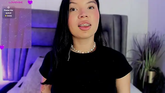 DannaJhonson1 online show from 12/15/25, 07:07