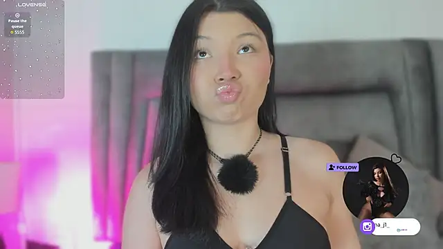 DannaJhonson1 online show from 04/18/26, 07:29