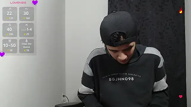 Snapshot of Dha_lia0 chatting on 03/21/25, 06:49 Dha lia0 online show from 03/21/25, 06:49