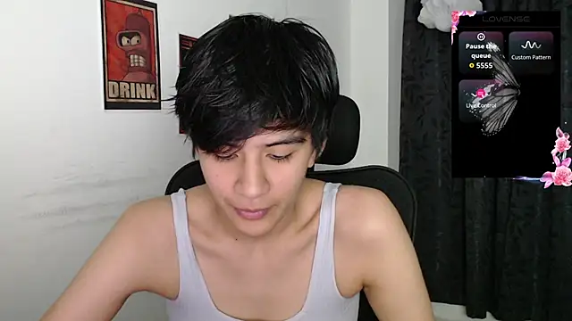 Snapshot of Dha_lia0 chatting on 10/05/25, 10:40 Dha lia0 online show from 10/05/25, 10:40