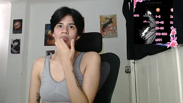 Snapshot of Dha_lia0 chatting on 10/24/25, 09:33 Dha lia0 online show from 10/24/25, 09:33