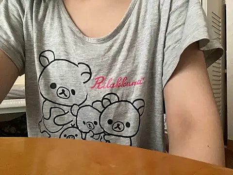 Snapshot of riri_riri_jp chatting on 09/19/25, 11:49 riri riri jp online show from 09/19/25, 11:49