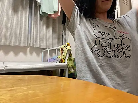 Snapshot of riri_riri_jp chatting on 09/22/25, 11:56 riri riri jp online show from 09/22/25, 11:56