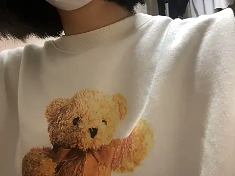 Snapshot of riri_riri_jp chatting on 12/02/25, 10:31 riri riri jp online show from 12/02/25, 10:31