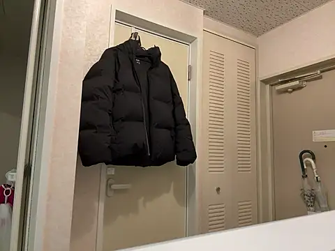 Snapshot of riri_riri_jp chatting on 02/19/26, 10:44 riri riri jp online show from 02/19/26, 10:44