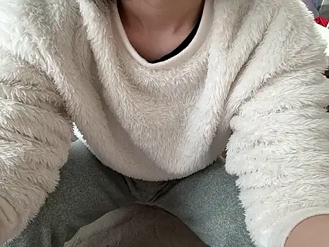 Snapshot of riri_riri_jp chatting on 02/24/26, 03:15 riri riri jp online show from 02/24/26, 03:15