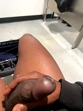 Snapshot of jaysdickfills chatting on 12/01/25, 11:54 jaysdickfills online show from 12/01/25, 11:54