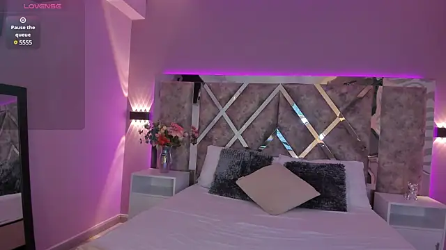 ValeriaOrtega online show from 03/18/25, 12:25