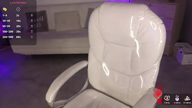 Nicole Foxx  online show from 01/08/26, 07:38