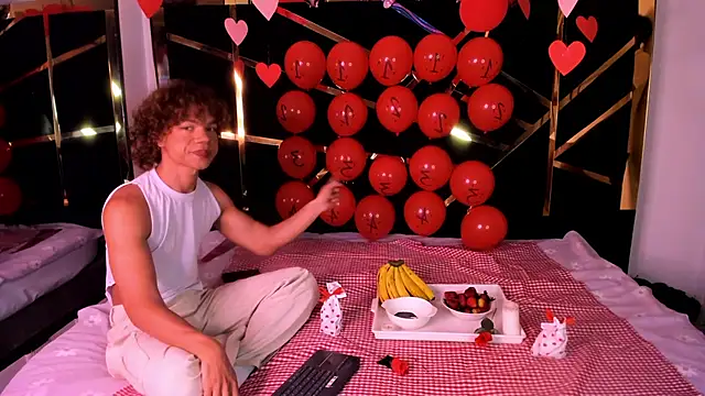 Snapshot of DanteAndKyle chatting on 02/15/25, 01:42 DanteAndKyle online show from 02/15/25, 01:42