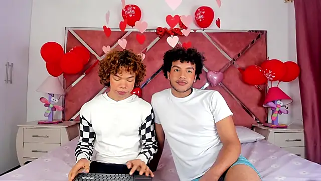 Snapshot of DanteAndKyle chatting on 02/18/25, 12:15 DanteAndKyle online show from 02/18/25, 12:15