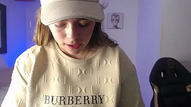 Kitten Cam online show from 12/21/25, 12:12