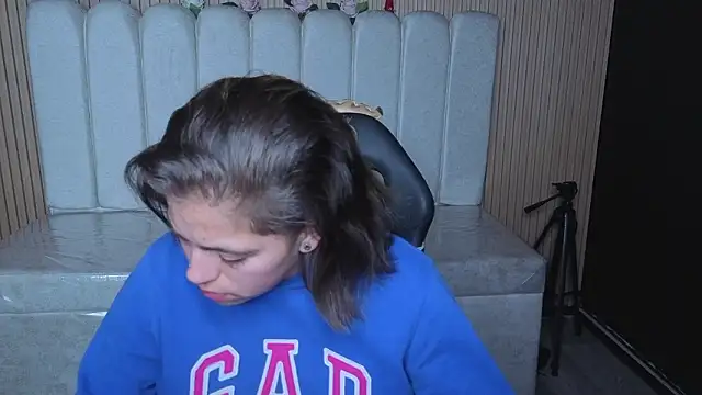 Kitten Cam online show from 02/28/26, 03:57