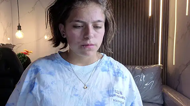 Kitten Cam online show from 03/29/26, 11:54