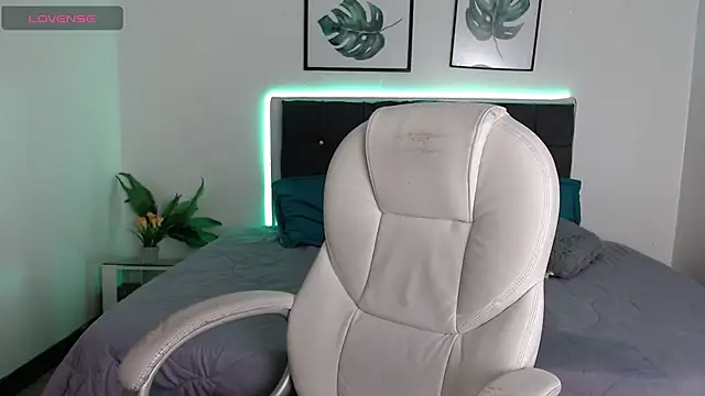 MysticMature online show from 02/10/25, 09:36