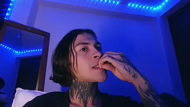 Snapshot of jord4nn__ chatting on 01/26/25, 07:53 jord4nn online show from 01/26/25, 07:53