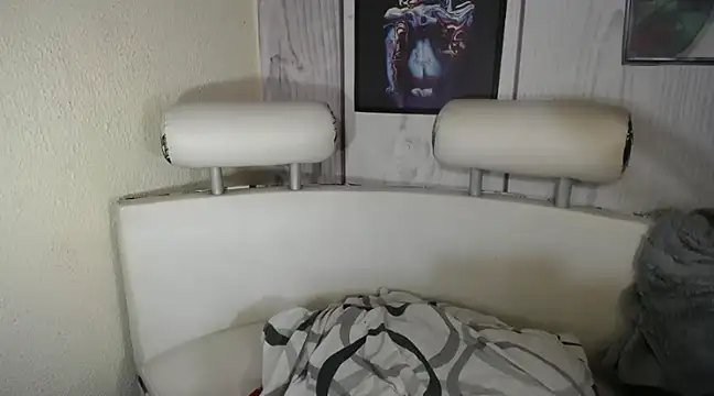 JULIANAWET69 online show from 02/07/25, 12:09