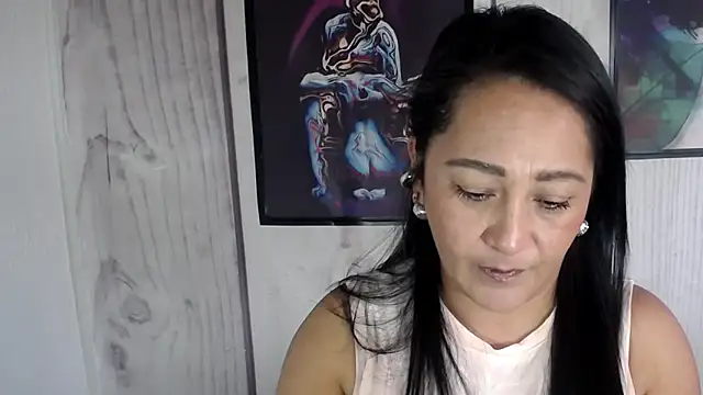 JULIANAWET69 online show from 10/27/25, 03:38