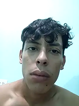 Maicol Garcia online show from 10/15/25, 02:11